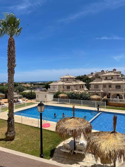 Ferienwohnung Casa Andres. Two Bed Penthouse Pool & Terrace Alicante Exterior foto