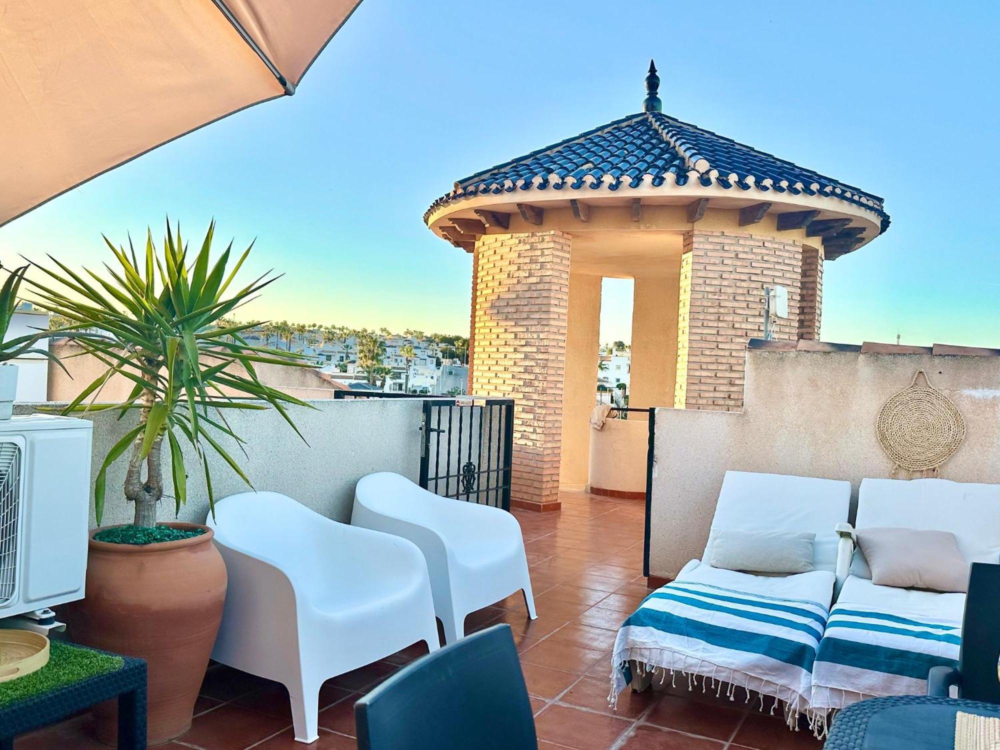 Ferienwohnung Casa Andres. Two Bed Penthouse Pool & Terrace Alicante Exterior foto